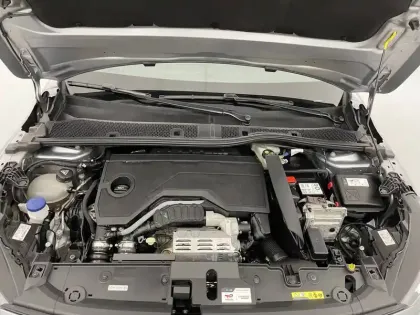 Photo 20 Peugeot 208  Hybrid 100 e-DCS6