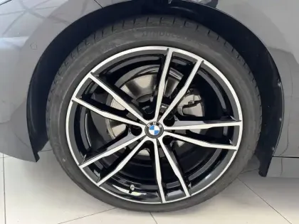 Photo 11 BMW Serie 3 320d xDrive 190 ch BVA8