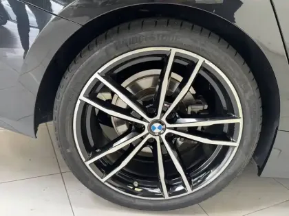 Photo 9 BMW Serie 3 320d xDrive 190 ch BVA8
