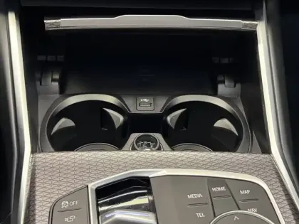 Photo 35 BMW Serie 3 320d xDrive 190 ch BVA8