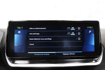 Photo 40 Peugeot 208  Electrique 50 kWh 136ch