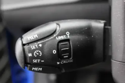 Photo 53 Peugeot 208  Electrique 50 kWh 136ch