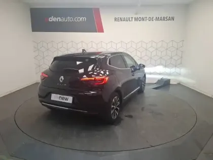 Photo 13 Renault Clio  E-Tech full hybrid 145
