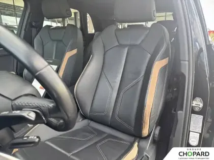 Photo 10 Audi Q3  40 TDI 190 ch S tronic 7 Quattro