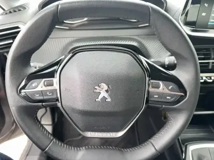 Photo 8 Peugeot 208  BLUEHDI 100 S&S BVM6