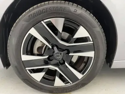 Photo 17 Peugeot 208  Hybrid 100 e-DCS6