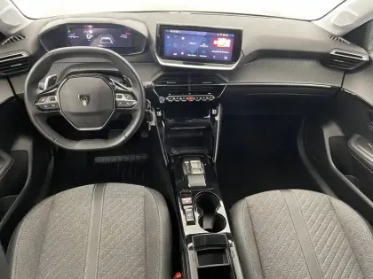 Photo 29 Peugeot 208  Hybrid 100 e-DCS6