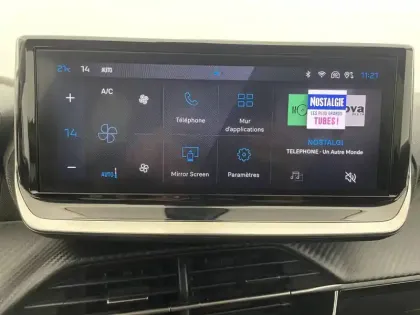 Photo 19 Peugeot 208  Hybrid 100 e-DCS6