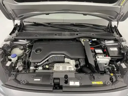 Photo 20 Peugeot 208  Hybrid 100 e-DCS6