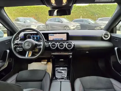 Photo 10 Mercedes Classe A  250 e 8G-DCT