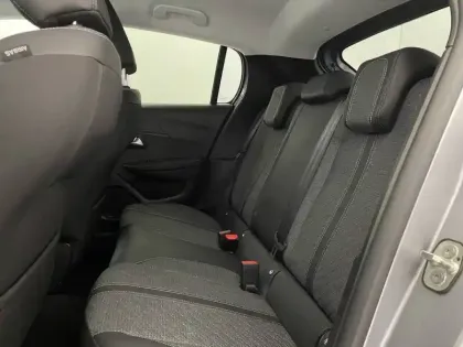 Photo 14 Peugeot 208  Hybrid 100 e-DCS6