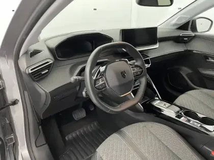 Photo 30 Peugeot 208  Hybrid 100 e-DCS6