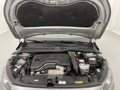 Photo 20 Peugeot 208  Hybrid 100 e-DCS6