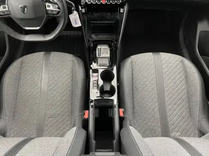 Photo 26 Peugeot 208  Hybrid 100 e-DCS6