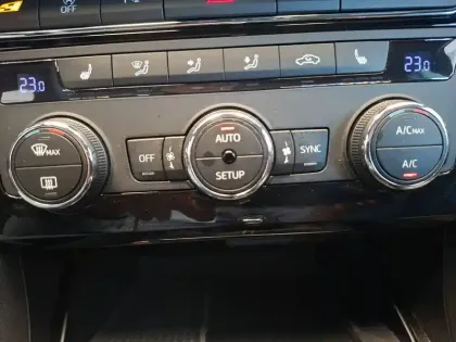 Photo 30 Seat Leon  ST 2.0 TSI 300 DSG6 4Drive