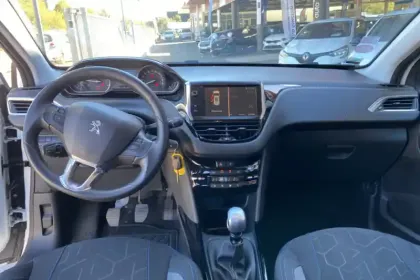 Photo 15 Peugeot 2008  PureTech 110ch S&S BVM6
