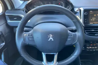 Photo 18 Peugeot 2008  PureTech 110ch S&S BVM6