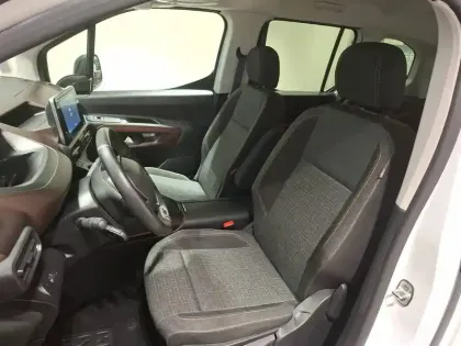 Photo 7 Peugeot Rifter  Standard BlueHDi 130 S&S BVM6 5pl