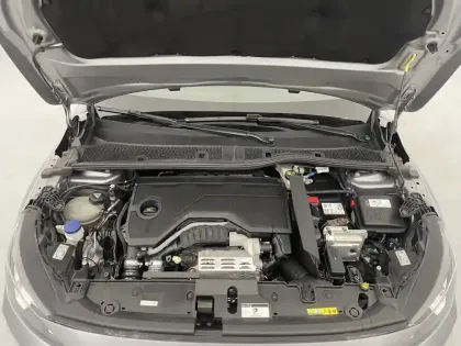 Photo 20 Peugeot 208  Hybrid 100 e-DCS6