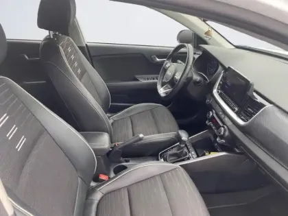 Photo 14 Kia Stonic  1.0 T-GDi 120 ch MHEV DCT7