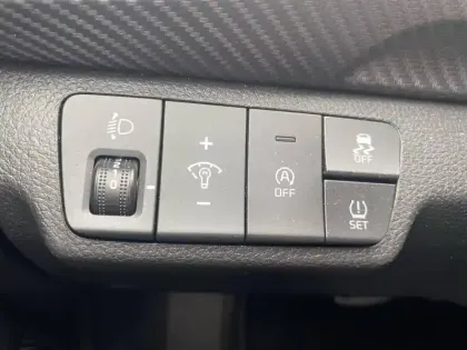 Photo 17 Kia Stonic  1.0 T-GDi 120 ch MHEV DCT7