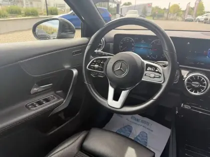 Photo 11 Mercedes Classe A  180 7G-DCT