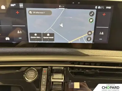 Photo 17 Peugeot 5008  Plug-in Hybrid 225 ch e-DCS7