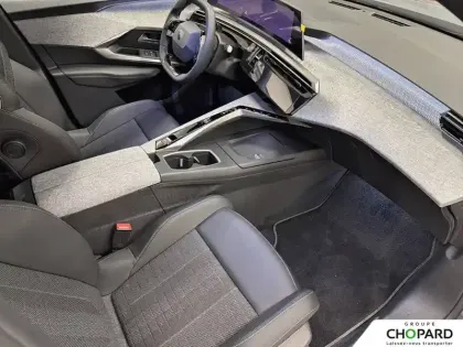 Photo 9 Peugeot 5008  Plug-in Hybrid 225 ch e-DCS7