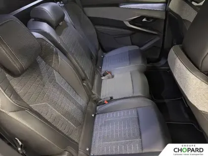 Photo 10 Peugeot 5008  Plug-in Hybrid 225 ch e-DCS7