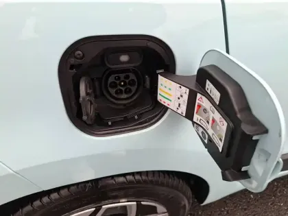 Photo 9 Renault Twingo  III E-Tech