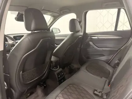 Photo 41 BMW X1  sDrive 18i 140 ch