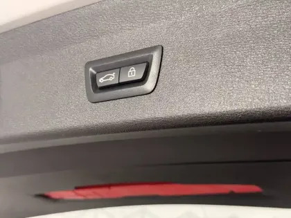 Photo 34 BMW X1  sDrive 18i 140 ch