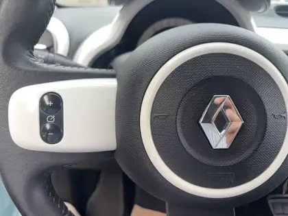 Photo 17 Renault Twingo  III E-Tech