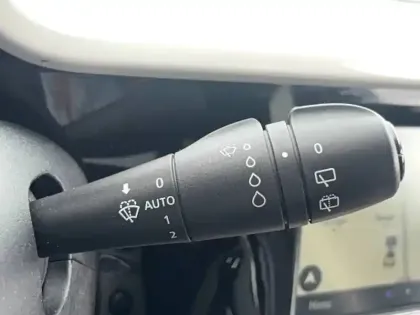 Photo 21 Renault Twingo  III E-Tech