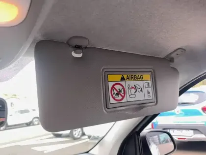 Photo 35 Renault Twingo  III E-Tech