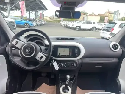 Photo 11 Renault Twingo  III E-Tech