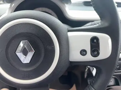Photo 18 Renault Twingo  III E-Tech