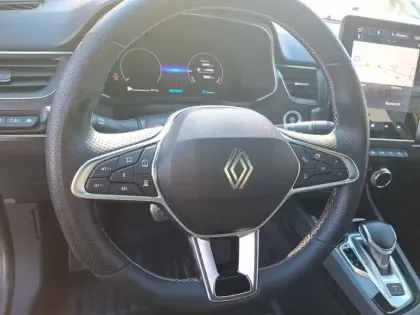 Photo 11 Renault Arkana  E-Tech full hybrid 145 GSR2