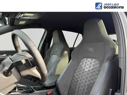 Photo 10 Volkswagen Golf  1.5 eTSI EVO2 116 DSG7