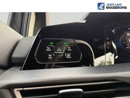 Photo 19 Volkswagen Golf  1.5 eTSI EVO2 116 DSG7