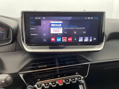 Photo 19 Peugeot 208  Hybrid 100 e-DCS6