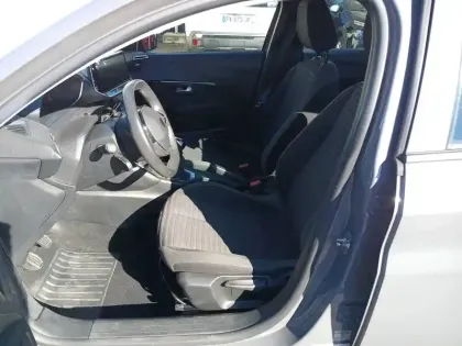 Photo 8 Peugeot 208  PureTech 100 S&S BVM6