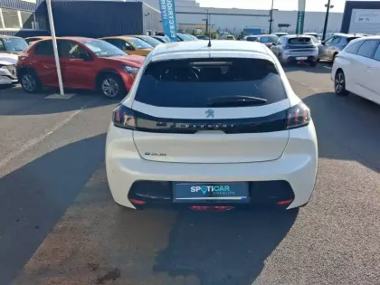 Photo 5 Peugeot 208  Electrique 50 kWh 136ch