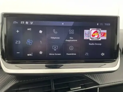 Photo 19 Peugeot 208  Hybrid 100 e-DCS6