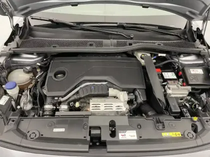 Photo 20 Peugeot 208  Hybrid 100 e-DCS6
