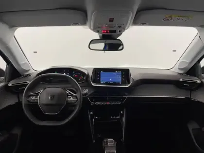 Photo 27 Peugeot 208  Electrique 50 kWh 136ch