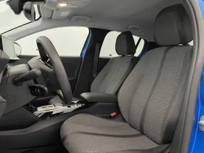 Photo 13 Peugeot 208  Electrique 50 kWh 136ch