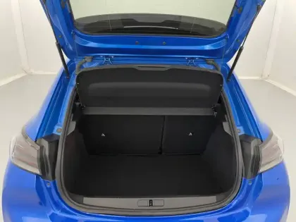 Photo 12 Peugeot 208  Electrique 50 kWh 136ch