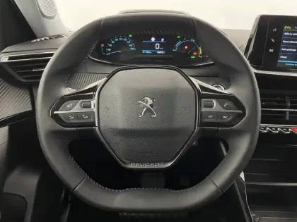 Photo 22 Peugeot 2008  Electrique 136 ch