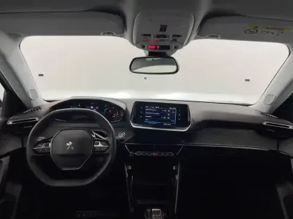 Photo 27 Peugeot 2008  Electrique 136 ch